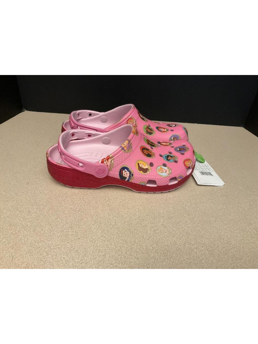 New! Crocs Disney Princess Classic Clogs. Youth’s 6Y. Women’s 8. Awesome Clogs!